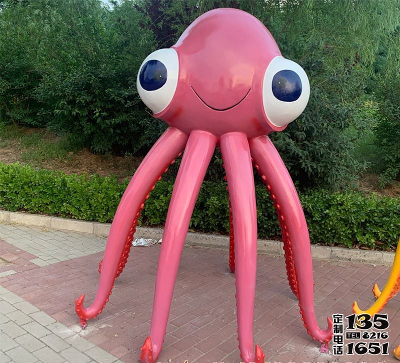 公園里擺放的玻璃鋼卡通創(chuàng)意章魚(yú)雕塑 公園里擺放的玻璃鋼卡通創(chuàng)意章魚(yú)雕塑